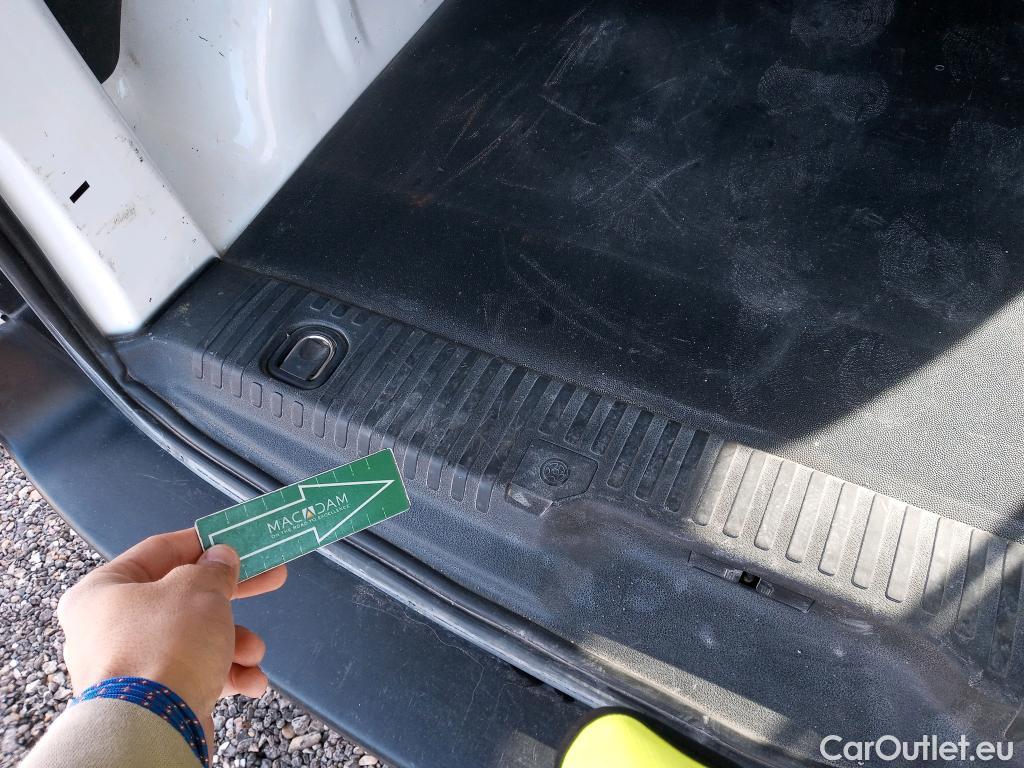  Peugeot  Expert PEUGEOT  / 2016 / 4P / combi Combi BlueHDi 120 S&S Standard #22