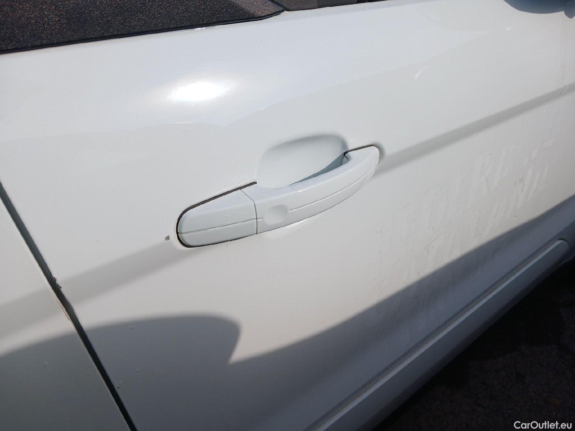  Ford  Grand Tourneo FORD  Connect / 2013 / 5P / monovolumen 1.5 TDCi 88kW (120CV) Titanium #31