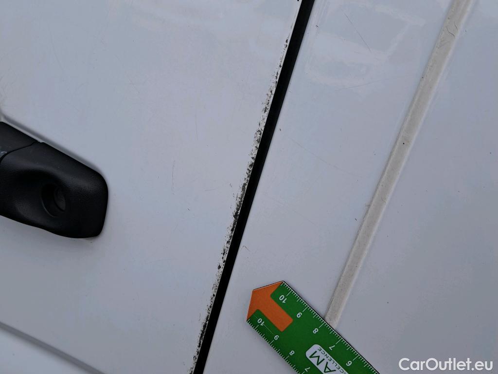  Nissan  NV400 NISSAN  / 2011 / 4P / furgón L3H3 3,5T 2.3dCi 110kW FWD Comfort #17