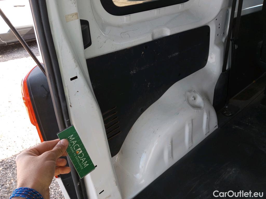  Peugeot  Expert PEUGEOT  / 2016 / 4P / combi Combi BlueHDi 120 S&S Standard #13