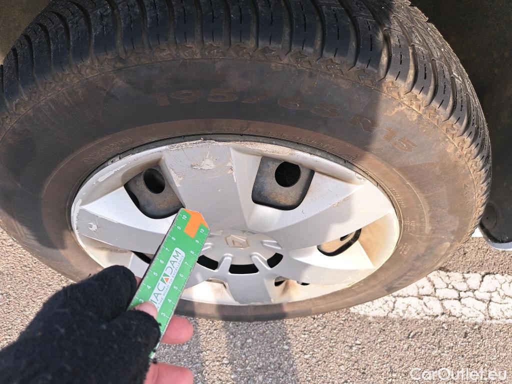  Renault  Kangoo RENAULT  Z.E./2013/3P/furgón derivado de turismo Z.E. #23