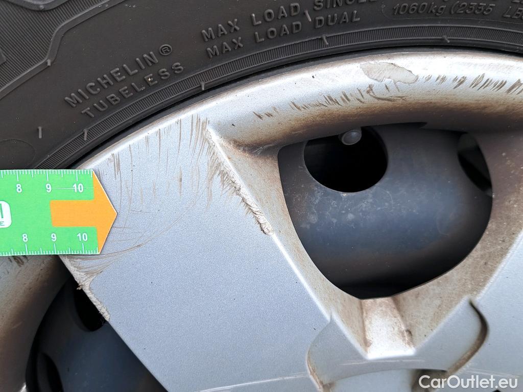  Nissan  NV400 NISSAN  / 2011 / 4P / furgón L3H3 3,5T 2.3dCi 110kW FWD Comfort #33