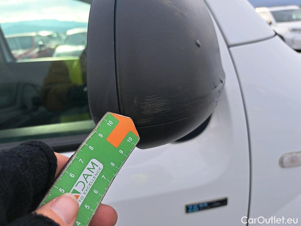  Renault  Kangoo RENAULT  Z.E./2013/3P/furgón derivado de turismo Z.E. #29