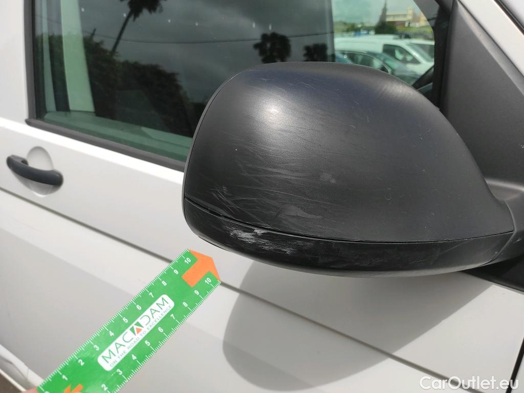  Land Rover  Discovery VOLKSWAGEN Transporter / 2020 / 4P / furgón 2.0TDI 81KW Corto #82