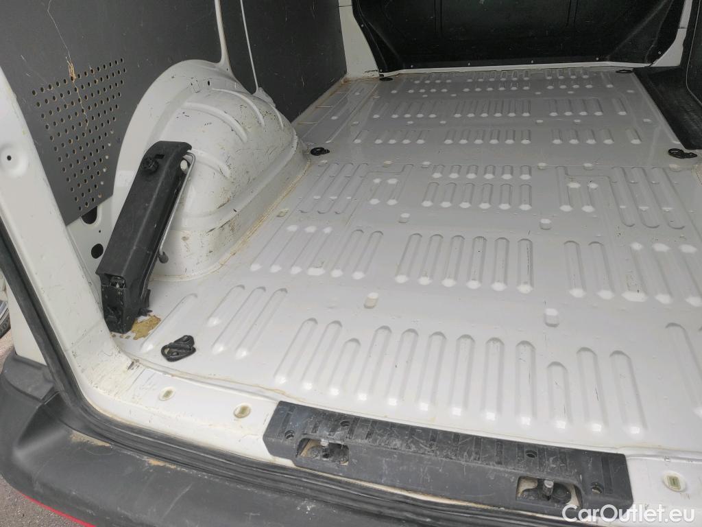  Land Rover  Discovery VOLKSWAGEN Transporter / 2020 / 4P / furgón 2.0TDI 81KW Corto #86