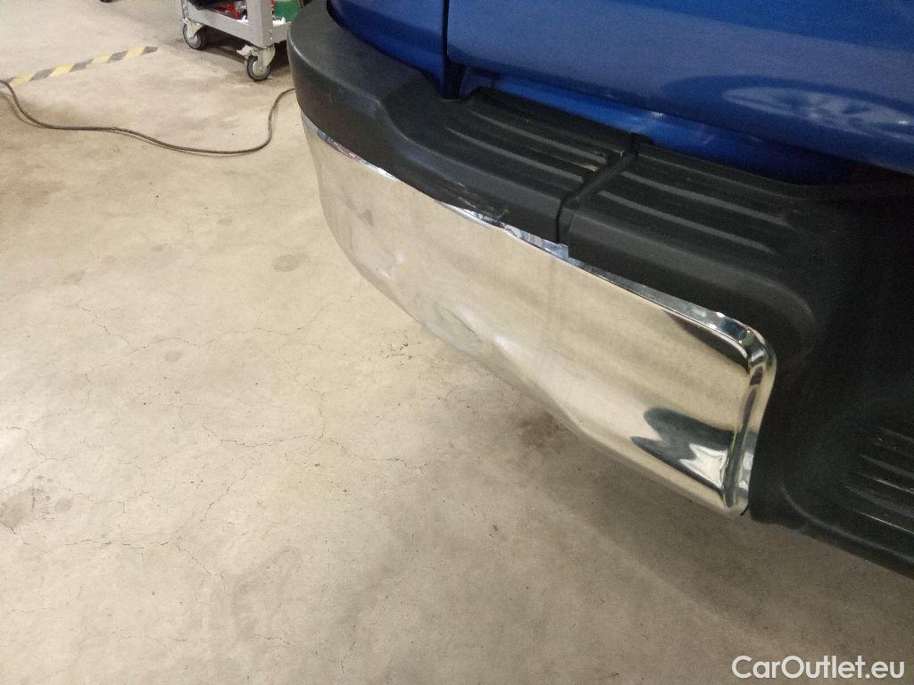  Toyota  Hilux  5p 2.4D 4WD Active DC #2