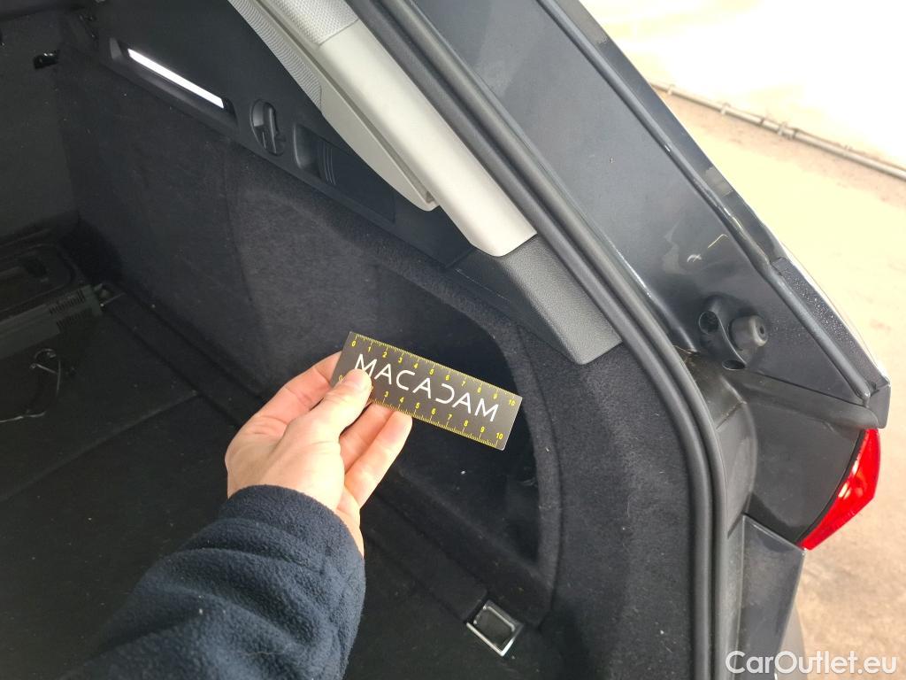  Audi  A4  Avant 35 TDI Business Line 2.0 TDI 165CV BVA7 E6d #44