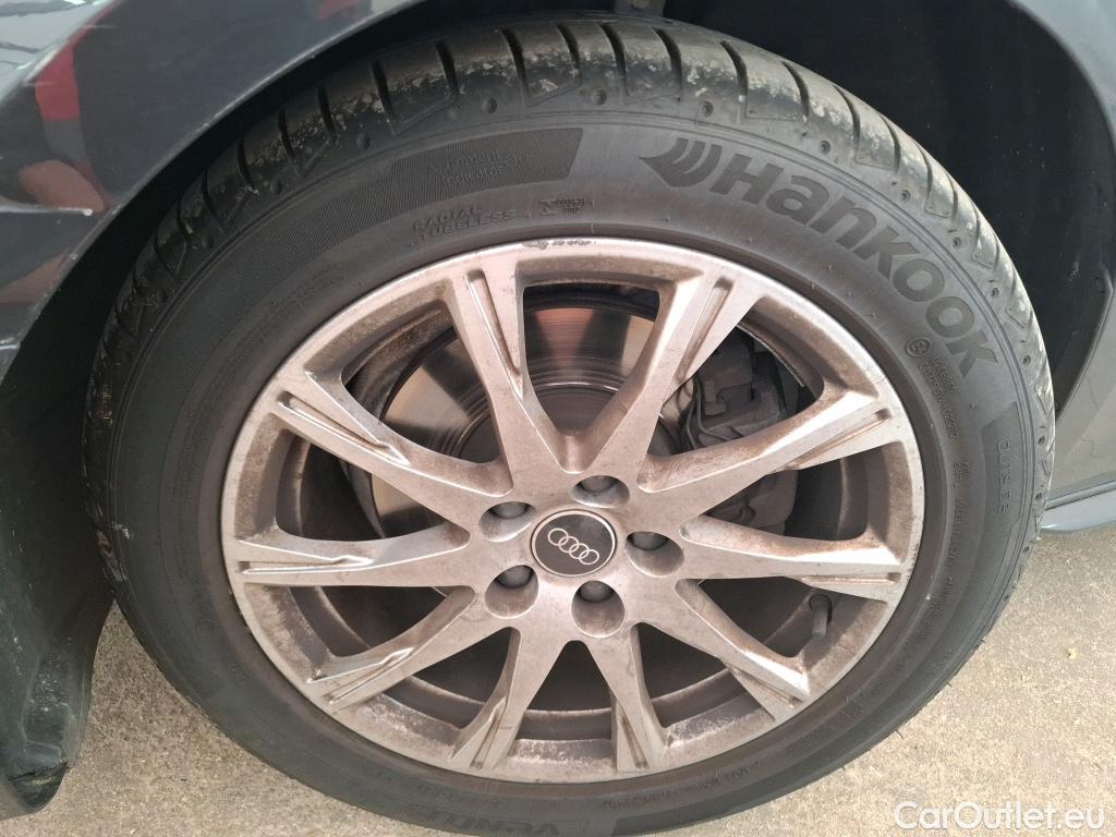  Audi  A4  Avant 30 TDI Business Line 2.0 TDI 135CV BVA7 E6d #31