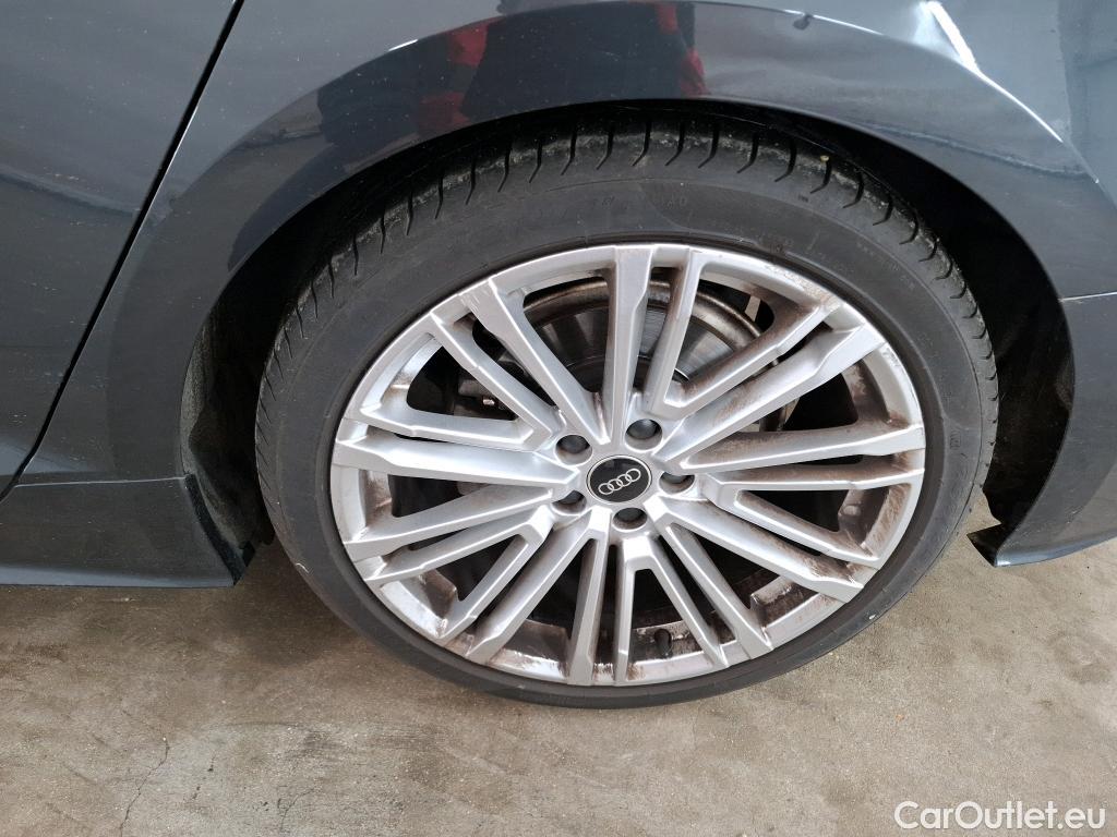  Audi  A5 Sportback AUDI  / 2019 / 5P / Berline 35 TFSI 150 S TRONIC 7 AVUS SB #1