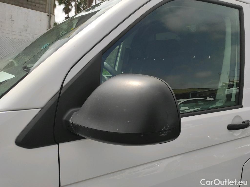  Land Rover  Discovery VOLKSWAGEN Transporter / 2020 / 4P / furgón 2.0TDI 81KW Corto #79