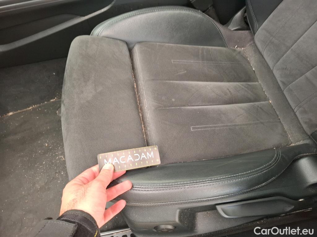  Audi  A4  Avant 30 TDI Business Line 2.0 TDI 135CV BVA7 E6d #40