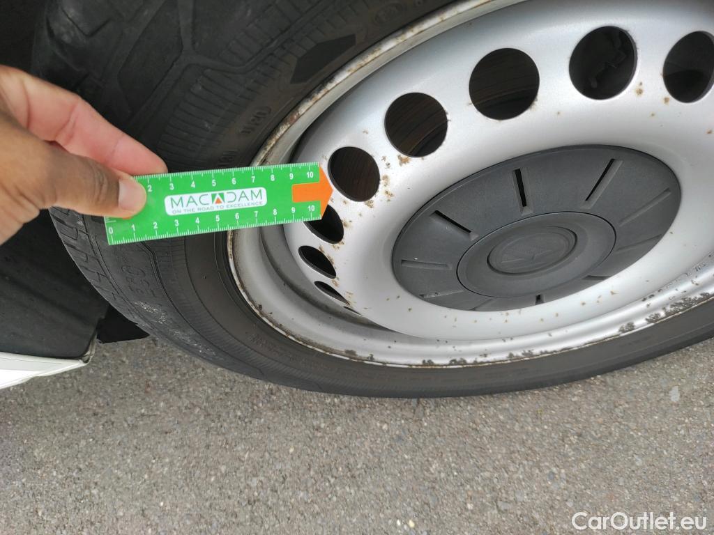  Land Rover  Discovery VOLKSWAGEN Transporter / 2020 / 4P / furgón 2.0TDI 81KW Corto #78