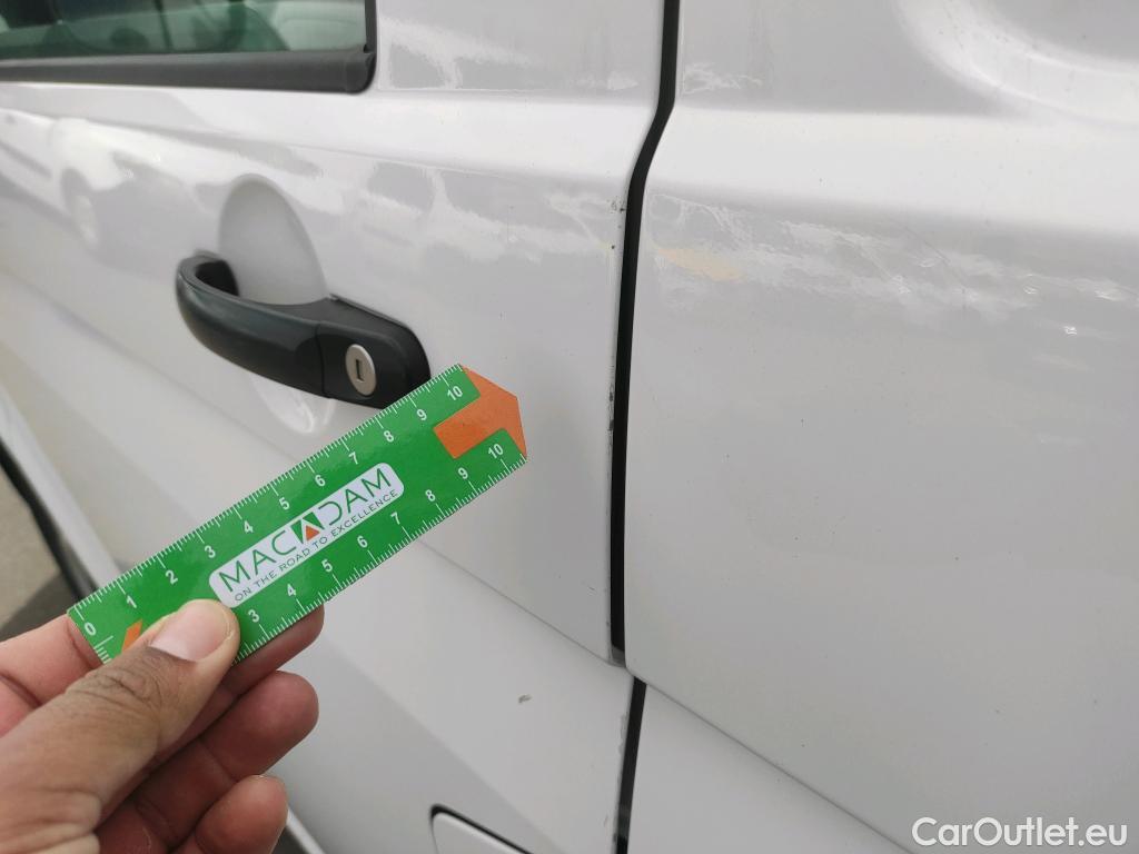  Land Rover  Discovery VOLKSWAGEN Transporter / 2020 / 4P / furgón 2.0TDI 81KW Corto #17