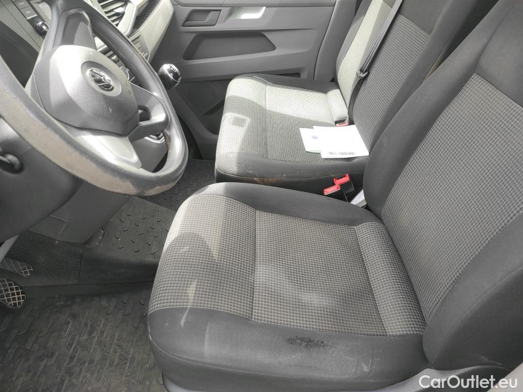  Land Rover  Discovery VOLKSWAGEN Transporter / 2020 / 4P / furgón 2.0TDI 81KW Corto #36