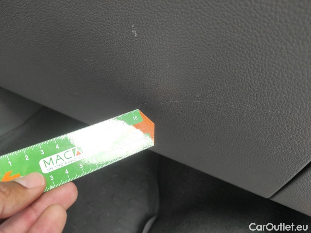  Land Rover  Discovery VOLKSWAGEN Transporter / 2020 / 4P / furgón 2.0TDI 81KW Corto #60