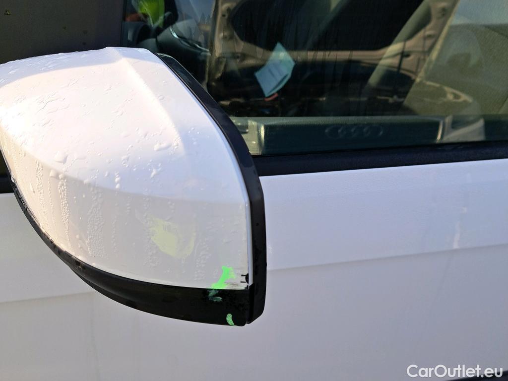  Volkswagen  Caddy VOLKSWAGEN  / 2015 / 5P / combi Outdoor 2.0 TDI 75kW (102CV) BMT DSG #19