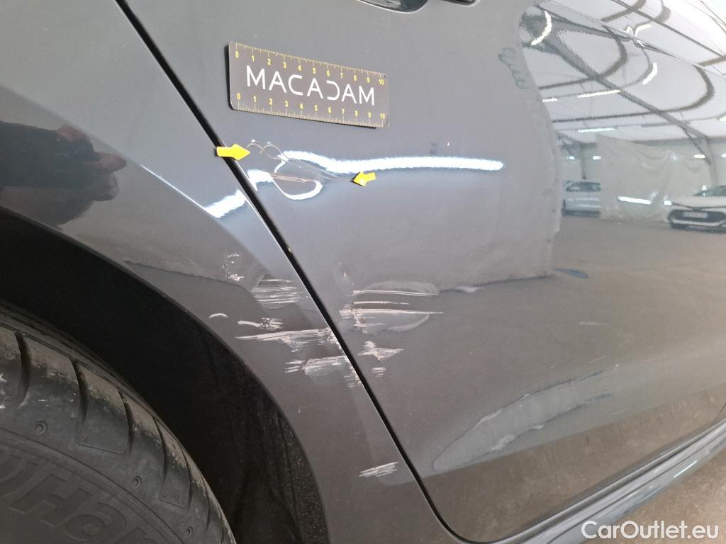  Audi  A4  Avant 30 TDI Business Line 2.0 TDI 135CV BVA7 E6d #7