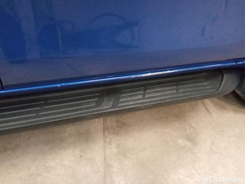  Toyota  Hilux  5p 2.4D 4WD Active DC #3