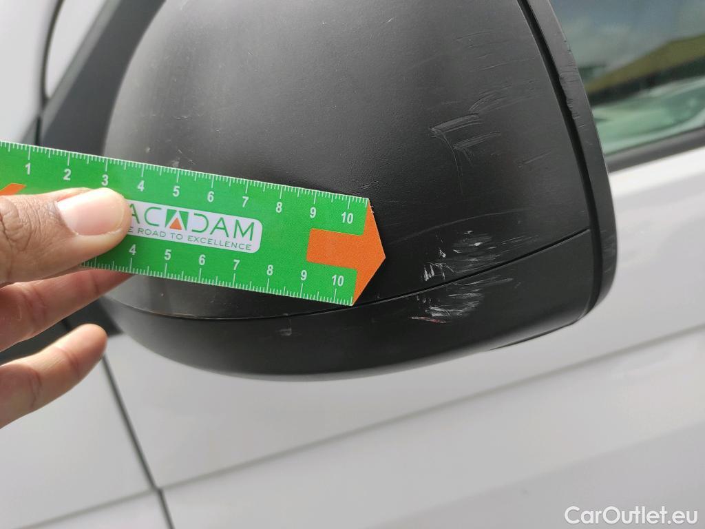  Land Rover  Discovery VOLKSWAGEN Transporter / 2020 / 4P / furgón 2.0TDI 81KW Corto #80