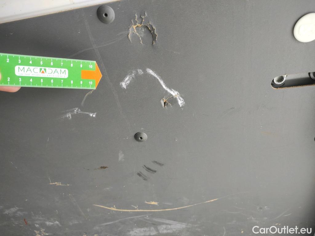  Land Rover  Discovery VOLKSWAGEN Transporter / 2020 / 4P / furgón 2.0TDI 81KW Corto #40