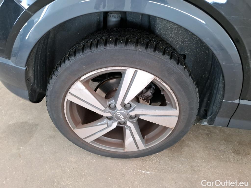  Audi  Q2  30 TDI Design 1.6 TDI 115CV BVA7 E6dT #8