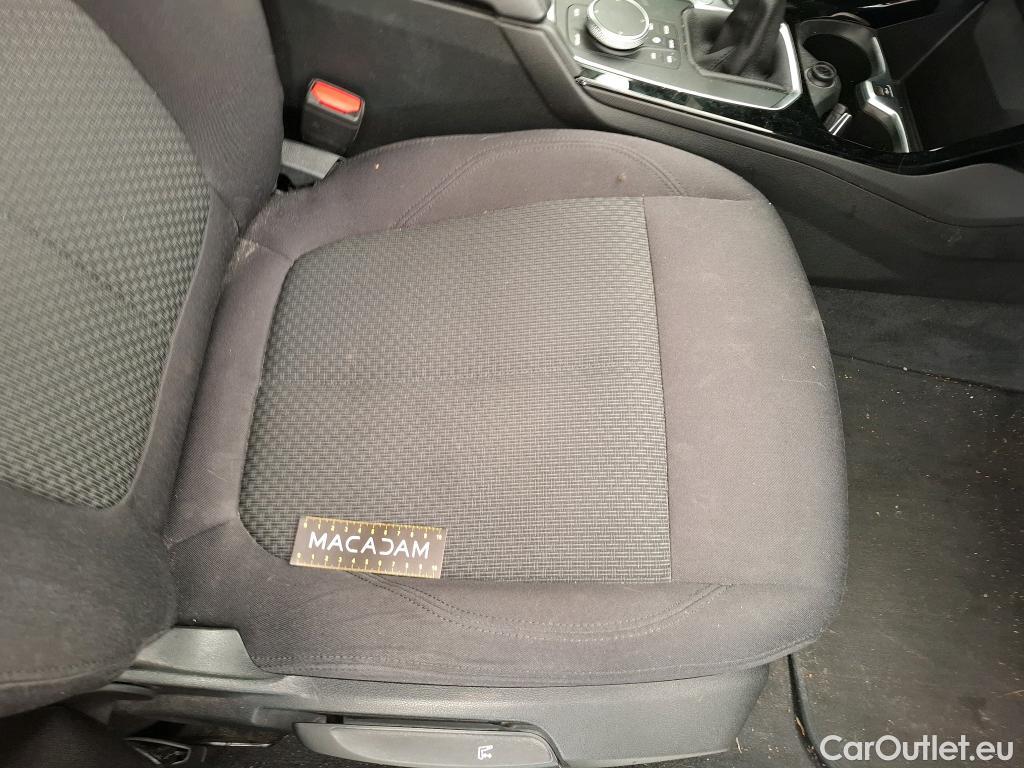  Bmw  Serie 1 Série 1 Berline 116 d Lounge 1.5 115CV BVM6 E6d #43