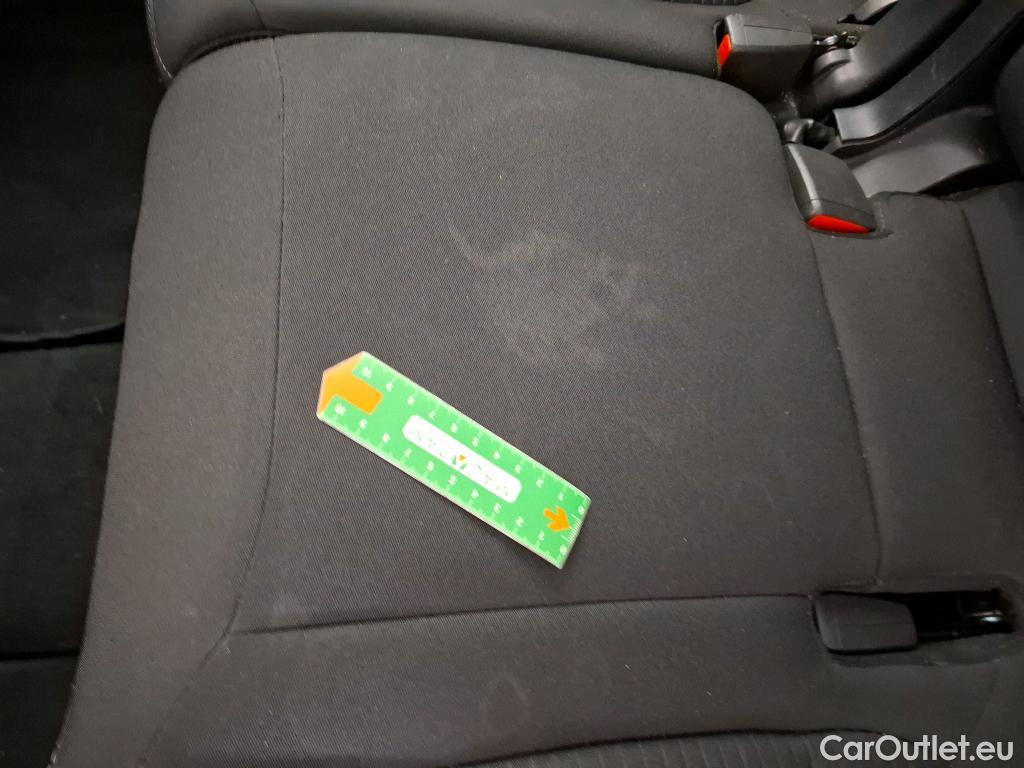  Ford  Kuga FORD  / 2019 / 5P / SUV 2.5 Dur 225 hybrid PHEV Pshift Titanium #6