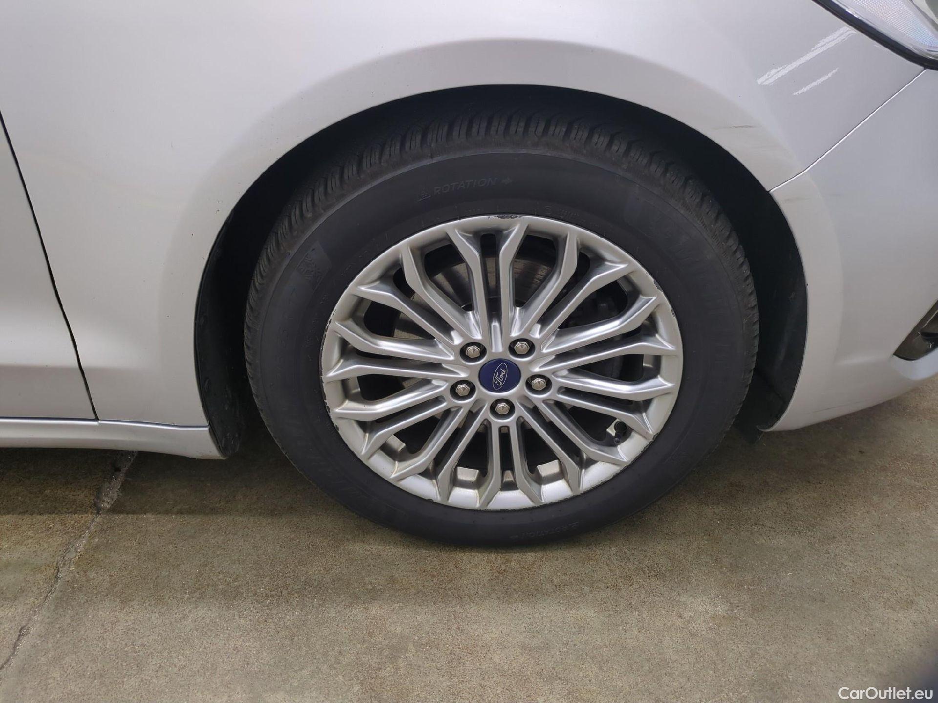  Ford  Mondeo  Break Titanium Business Hybrid 2.0 185CV BVA6 E6dT #26