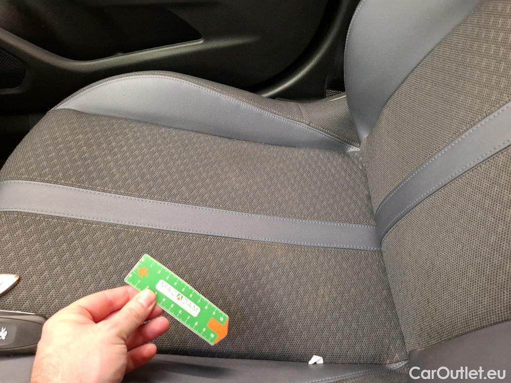  Peugeot  2008  Allure Business 1.2 PureTech 130CV BVA8 E6d #17