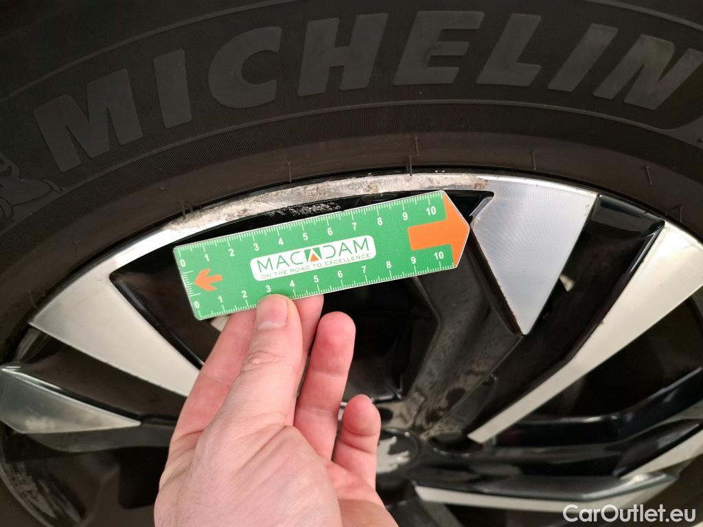  Peugeot  2008  Allure Business 1.2 PureTech 130CV BVA8 E6d #8