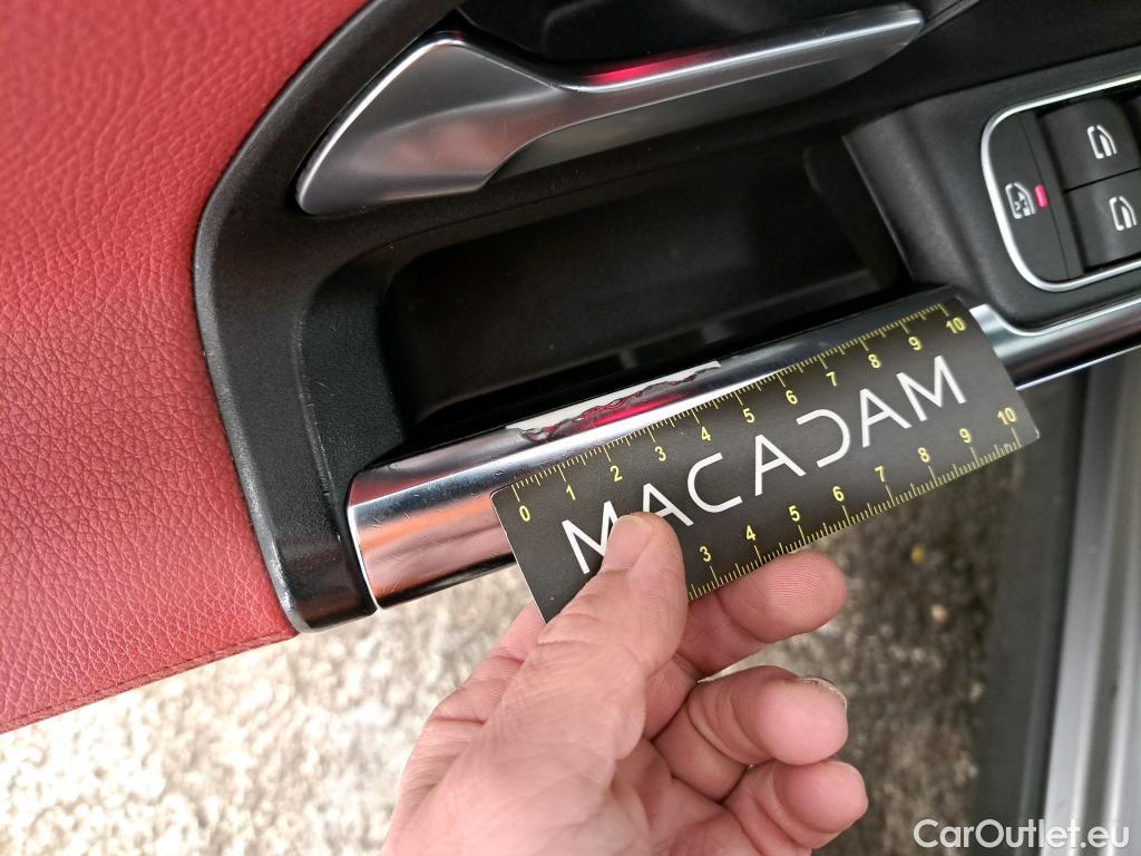  Mercedes  GLA MERCEDES-BENZ  / 2020 / 5P / SUV 2.0  220D AMG LINE 4MATIC DCT #25