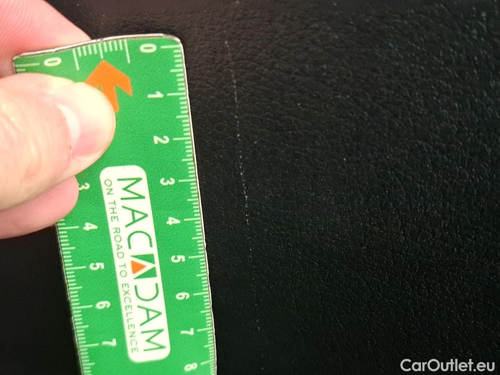  Mercedes  GLA MERCEDES-BENZ  2020 5P SUV 13  250 e BUSINESS LINE DCT #2