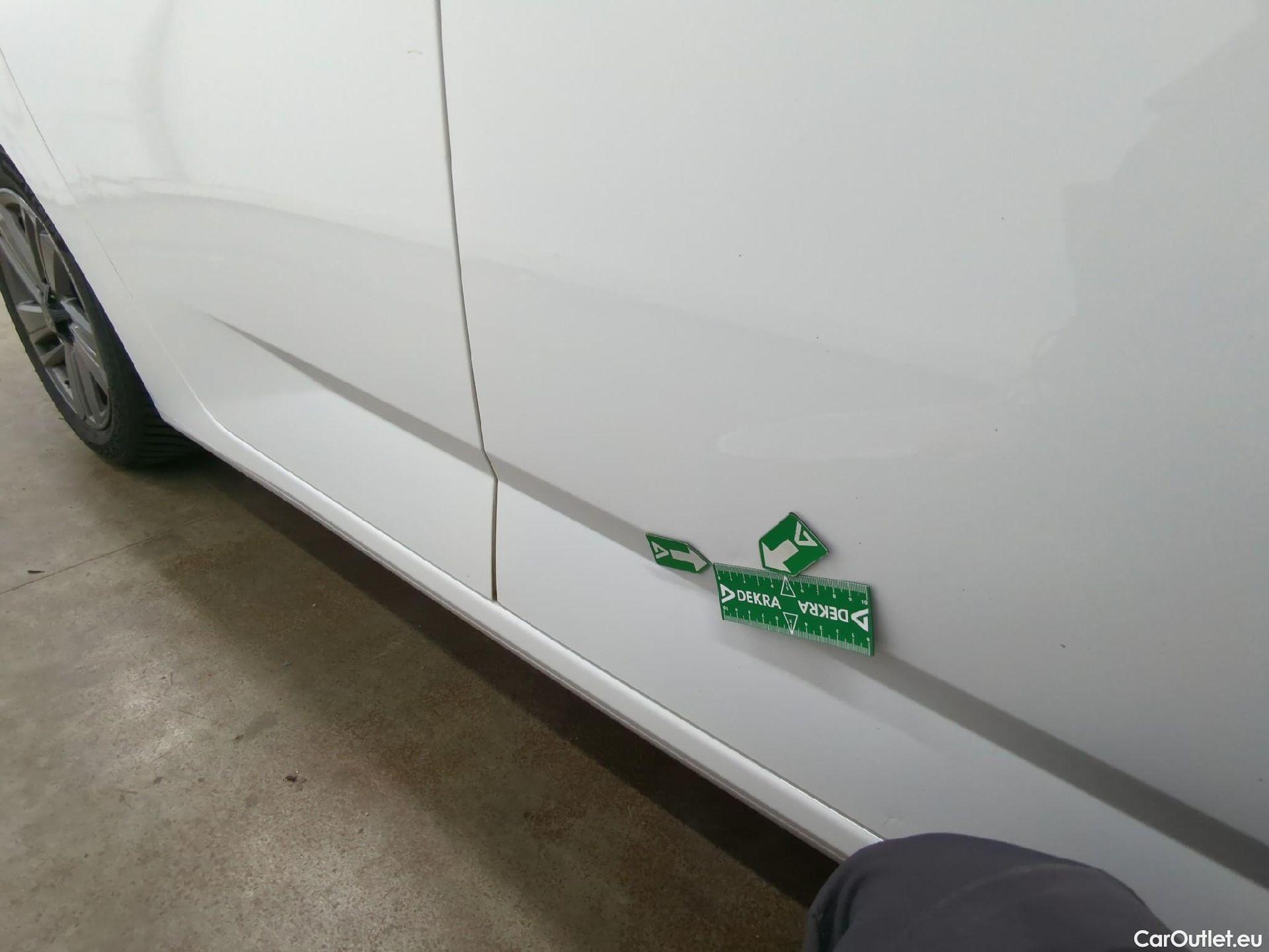  Peugeot  308 PEUGEOT  SW / 2021 / 5P / Break PureTech 130 S&S EAT8 ACTIVE PACK #16