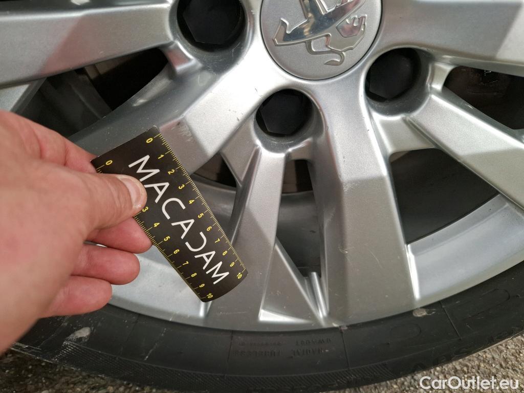  Peugeot  3008  II Active Pack 1.5 HDi 130CV BVA8 E6d #7