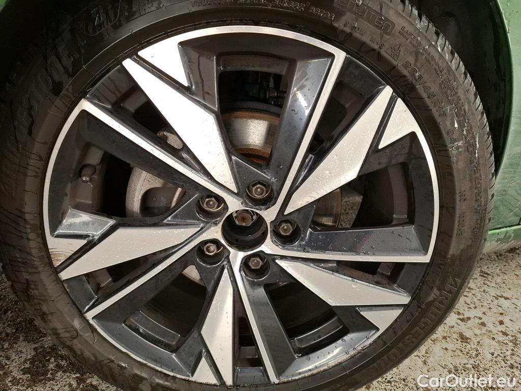  Peugeot  308  Allure 1.2 PureTech 130CV BVM6 E6d #29