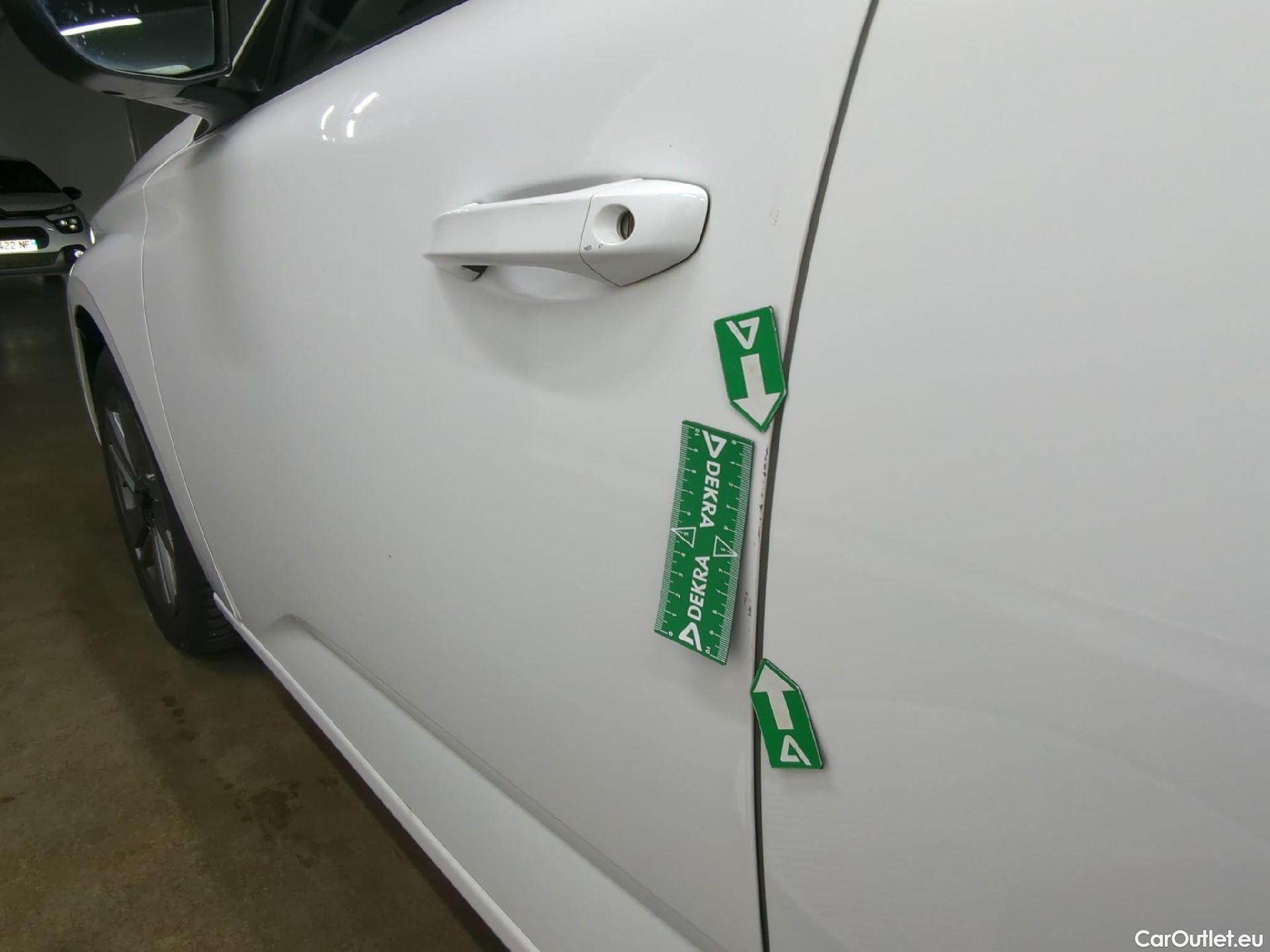  Peugeot  308 PEUGEOT  SW / 2021 / 5P / Break PureTech 130 S&S EAT8 ACTIVE PACK #35