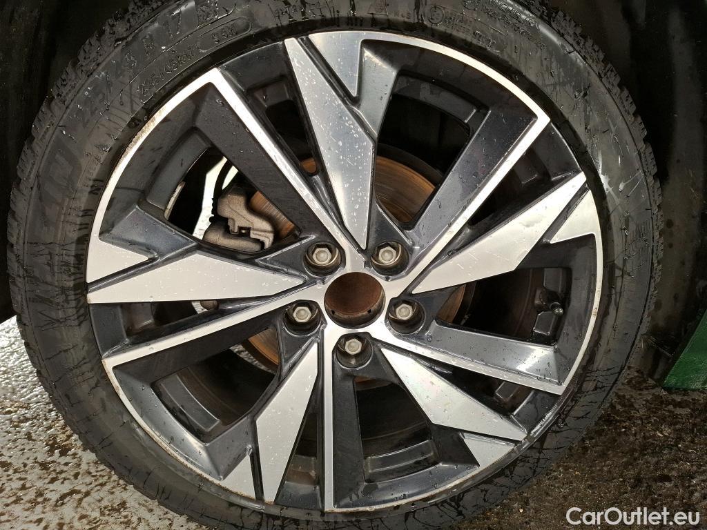  Peugeot  308  Allure 1.2 PureTech 130CV BVM6 E6d #68