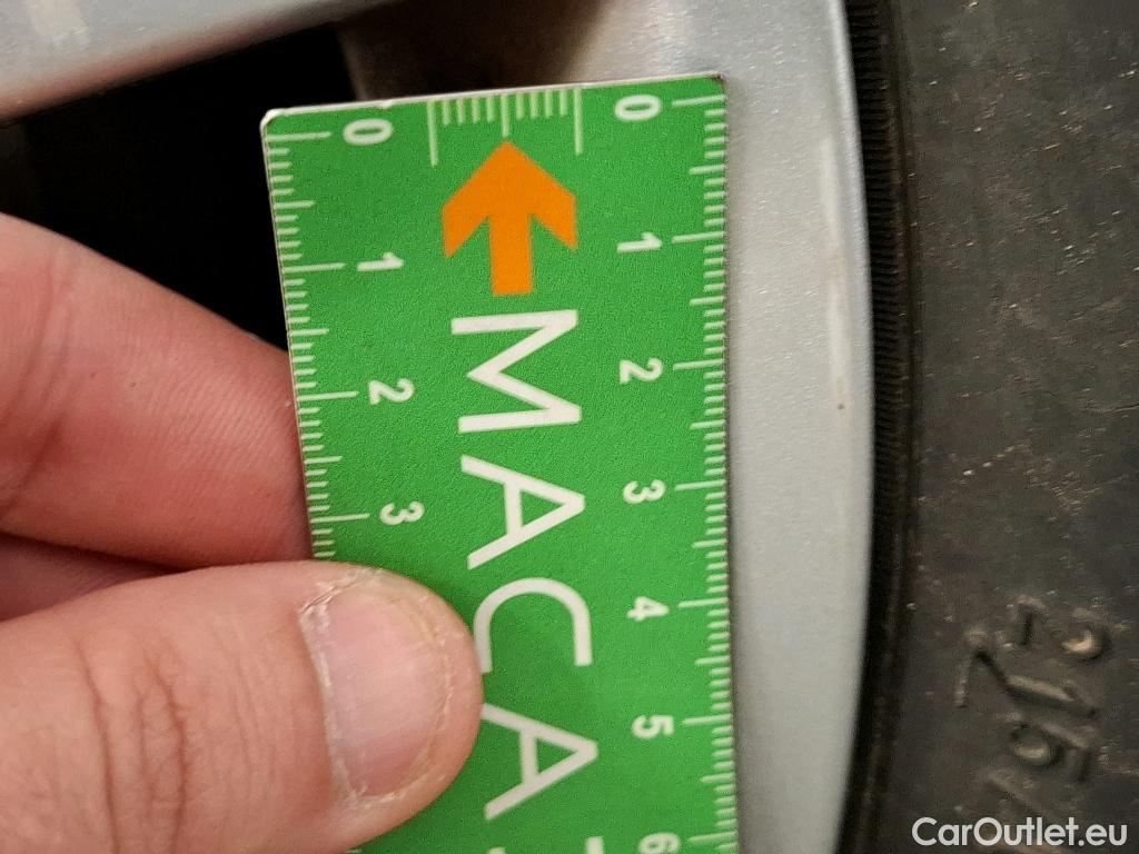  Peugeot  5008  Active Pack 1.5 HDi 130CV BVA8 7 Sieges E6d #16