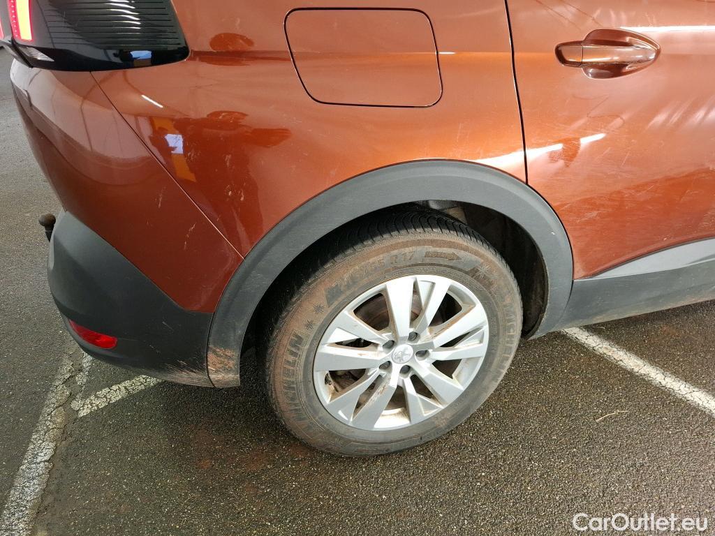  Peugeot  5008  Active Pack 1.5 HDi 130CV BVA8 7 Sieges E6d #17