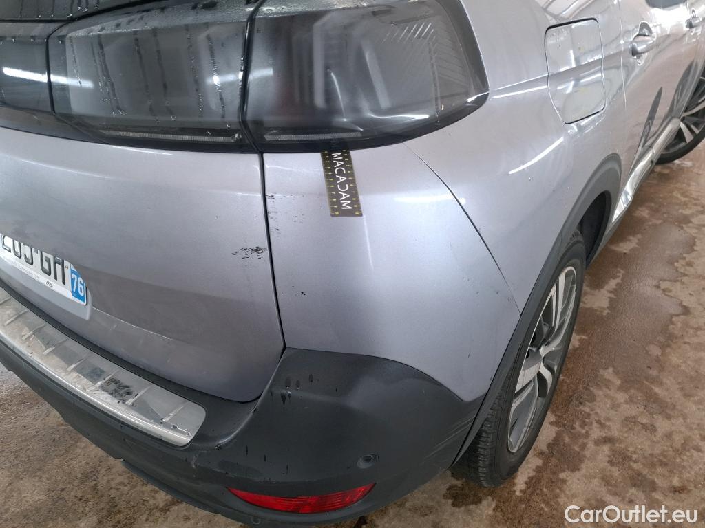  Peugeot  5008 PEUGEOT  / 2020 / 5P / SUV BlueHDi 130 S&S EAT8 Allure #81