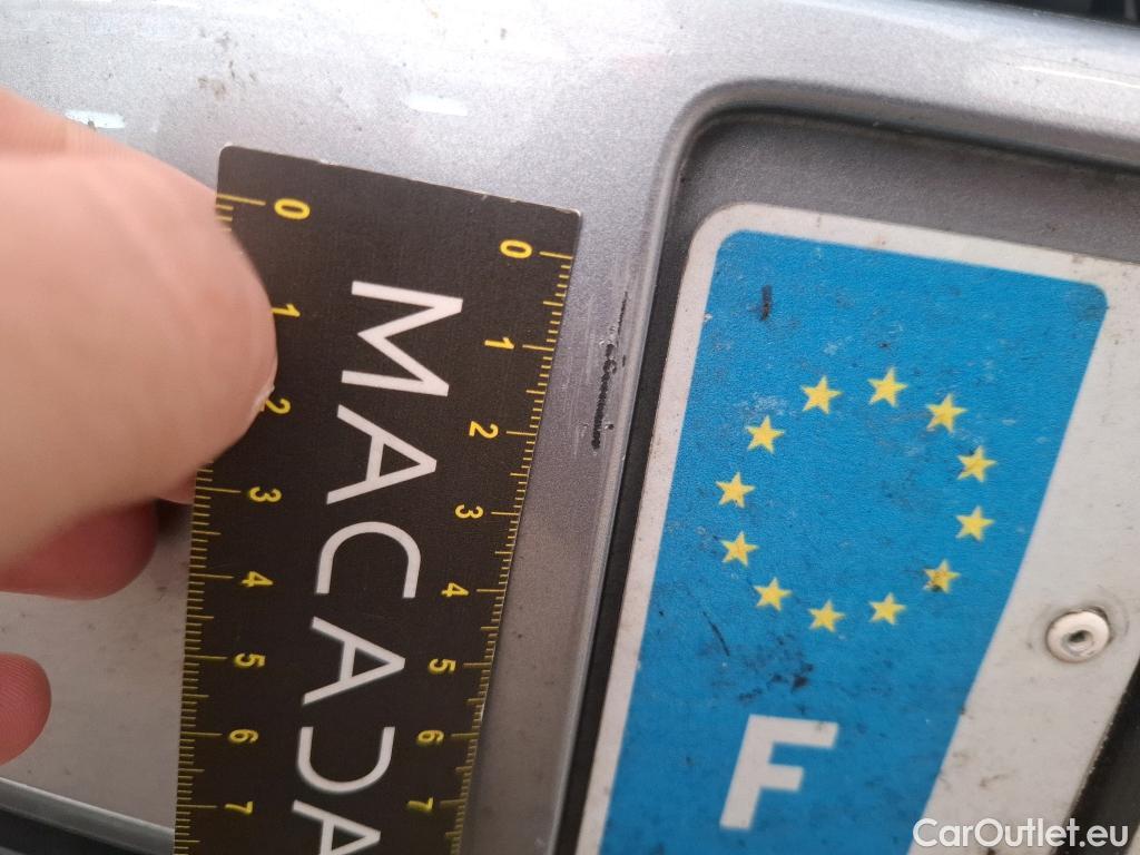  Peugeot  5008 PEUGEOT  / 2020 / 5P / SUV BlueHDi 130 S&S EAT8 Allure #75