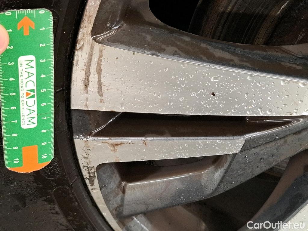  Peugeot  5008  Allure Pack 1.5 HDi 130CV BVM6 7 Sieges E6d #20