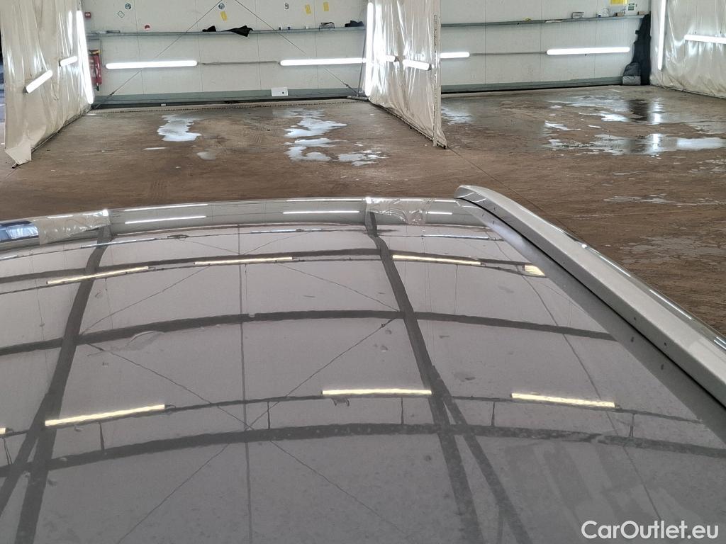  Peugeot  5008 PEUGEOT  / 2020 / 5P / SUV BlueHDi 130 S&S EAT8 Allure #9