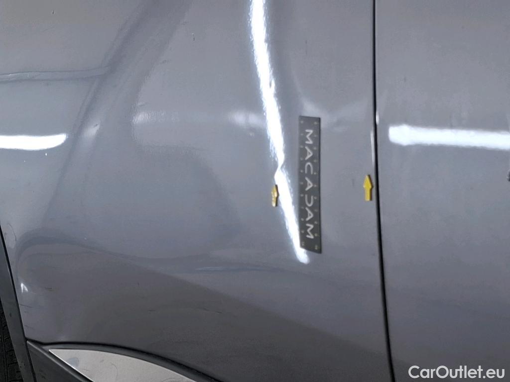  Peugeot  5008 PEUGEOT  / 2020 / 5P / SUV BlueHDi 130 S&S EAT8 Allure #25