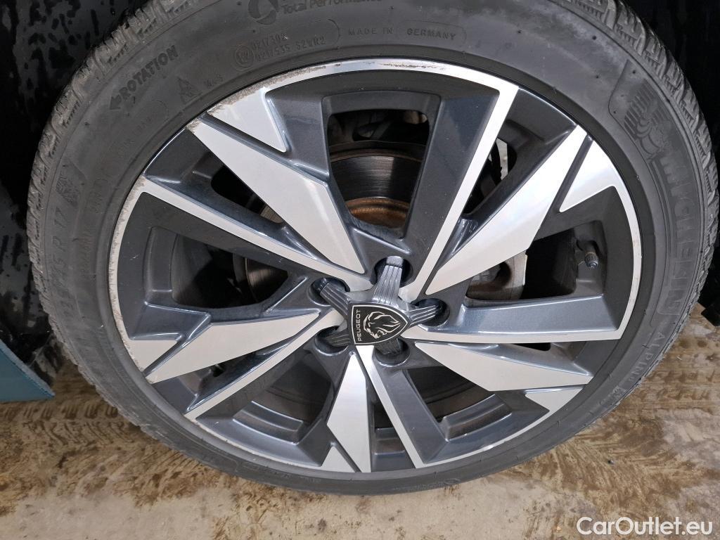  Peugeot  308 PEUGEOT  SW / 2021 / 5P / Break PureTech 130 S&S EAT 8 ALLURE #20