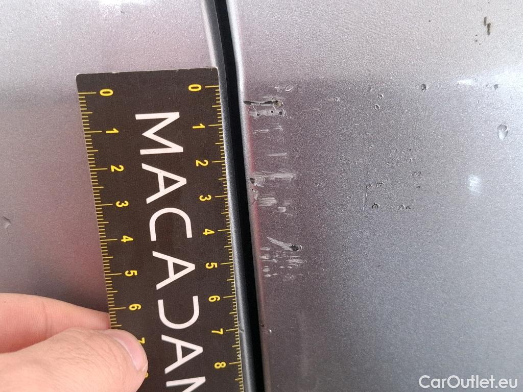  Peugeot  5008 PEUGEOT  / 2020 / 5P / SUV BlueHDi 130 S&S EAT8 Allure #83