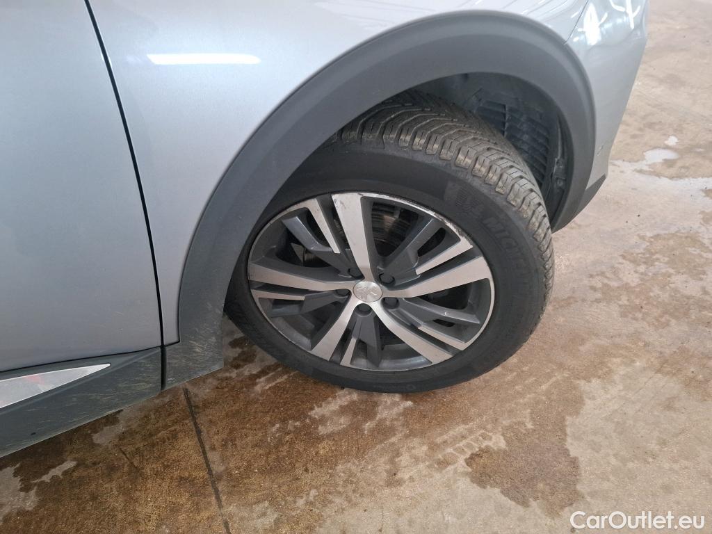  Peugeot  5008 PEUGEOT  / 2020 / 5P / SUV BlueHDi 130 S&S EAT8 Allure #36