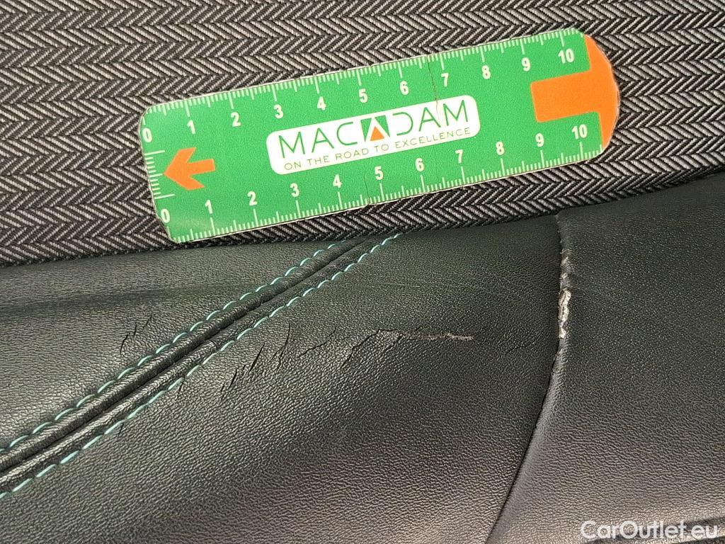  Peugeot  5008  Allure Pack 1.5 HDi 130CV BVM6 7 Sieges E6d #11