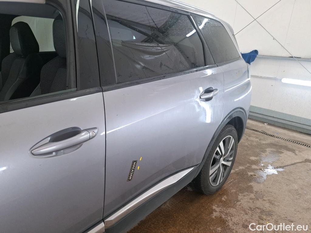  Peugeot  5008 PEUGEOT  / 2020 / 5P / SUV BlueHDi 130 S&S EAT8 Allure #61