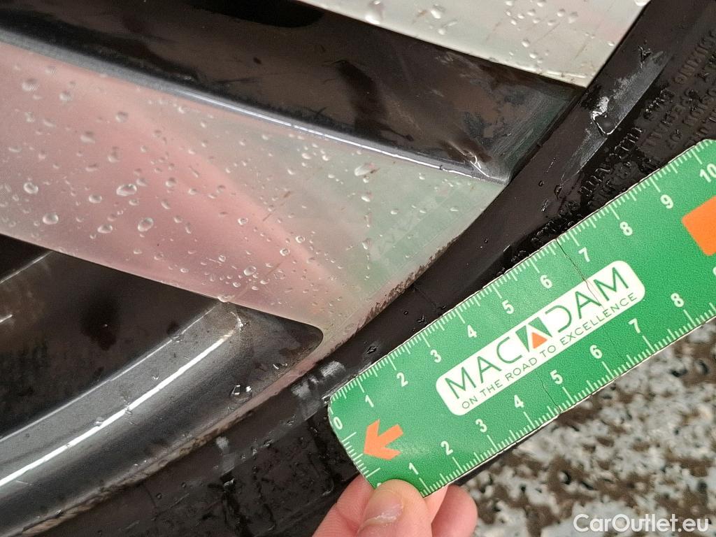  Peugeot  5008  Allure Pack 1.5 HDi 130CV BVM6 7 Sieges E6d #23